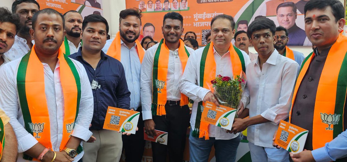 आवाज मुंबईकरांचा, संकल्प भाजपाचा’ या मोहिमेअंतर्गत भारतीय जनता युवा मोर्चा, मुंबई तर्फे मुंबईतील १०० महाविद्यालयांच्या बाहेर तरुणाईकडून मुंबईच्या विकासासाठीच्या सूचना नोंदविण्याची मोहीम राबविण्यात आली होती.

या मोहिमेचा एक भाग म्हणून आज अंधेरी येथील भवन्स कॉलेजच्या बाहेर भारतीय