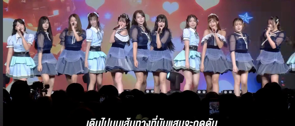 CWejuin's tweet photo. [Chain of love] BNK48 20th Single First Performance #CGM48 #PraeCGM48 (C)
https://t.co/GQkkc2PrKT https://t.co/jpivBiu7h0
