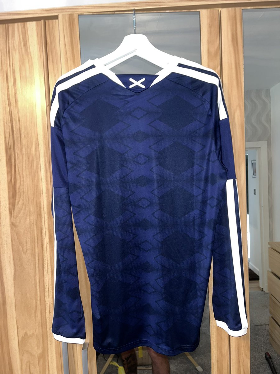 Gary Ross tweet media