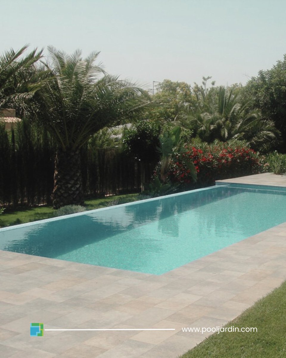 PoolJardin's tweet photo. Las piscinas #infinity son un sueño que hacemos realidad. 🌅🌊 Esa sensación de agua que se pierde en el horizonte nos encanta, diseñadas para que encajen en tu entorno natural.

💬 ¿Te imaginas tu jardín así?
https://t.co/a6scgW27UZ

#PoolJardin #PiscinasInfinity https://t.co/H0CJexxiOT