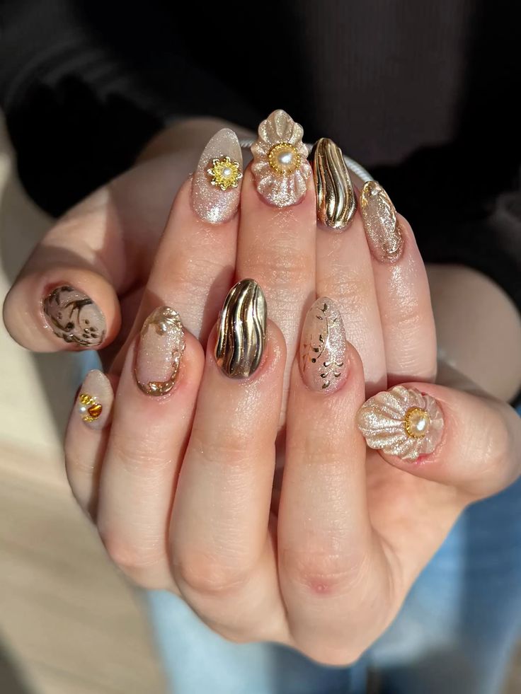 lifeupdeath's tweet photo. Inspo nail art! https://t.co/GmqIiMxkcX