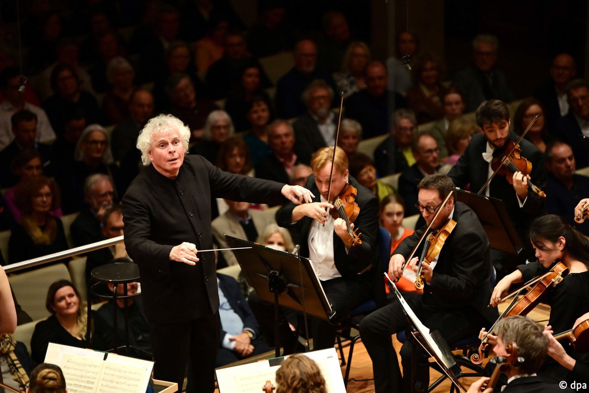 germaneventsuk's tweet image. 🎼 Sir Simon Rattle, Principal Conductor of the Bavarian Radio Symphony Orchestra play Bruckner&apos;s Symphony No 7 and Taras Bulba by Janáček.

📆 12 November 2025, 7:30pm
📍 Barbican Hall
🎟️ barbican.org.uk/whats-on/2025/…