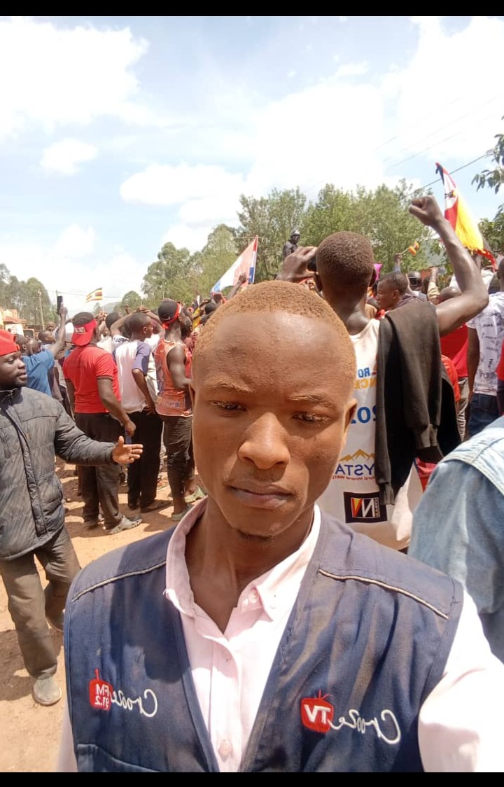 Our senior reporter Aggrey Twesigye is following the National Unity Platform (NUP) presidential candidate, Robert Kyagulanyi, who is currently campaigning in Isingiro North Constituency.

The area is represented by Hon. Bright Rwamirama, who also serves as the state minister for