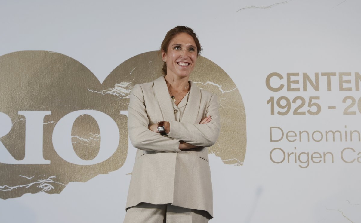 Os avanzamos uno de los contenidos de nuestra próxima revista: la entrevista completa con Raquel Pérez Cuevas, nueva presidenta del @RiojaWine_es.

Hablamos en profundidad sobre la vendimia 2025, los retos del sector, la sostenibilidad y el futuro de Rioja.

👉 Léela ya en