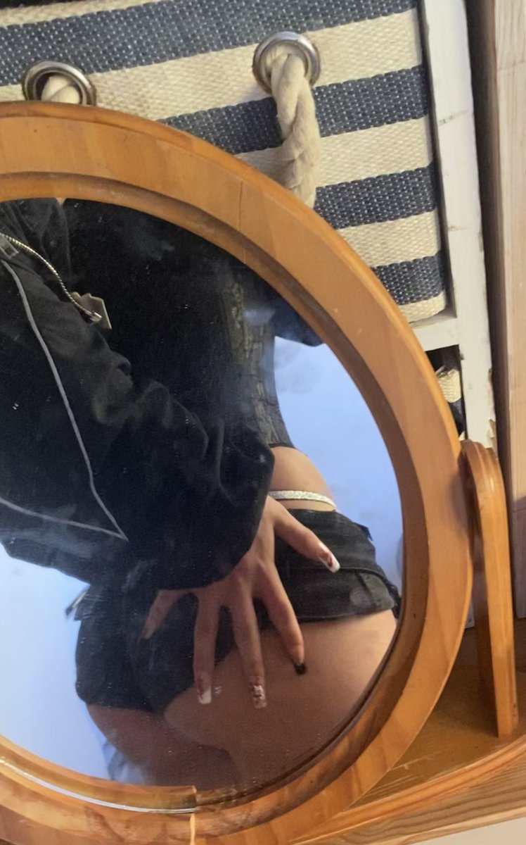 Isis2wet's tweet photo. Bitch I got that #GYAT https://t.co/bjesoKa1kQ