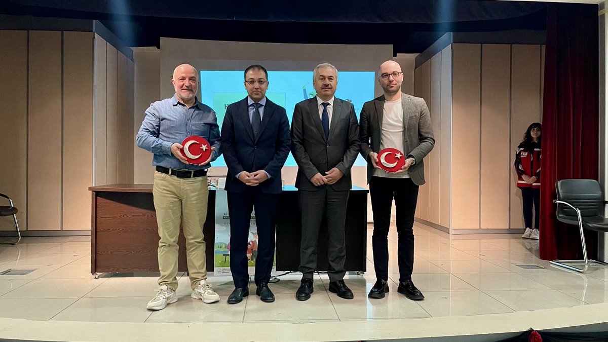 📌 Tosya İlçemizde ‘Çocuğun Aile İçerisindeki Yeri ve Anne-Baba Tutumlarının Çocuk Yetiştirme Üzerindeki Etkisi’ konulu söyleşi düzenlendik.

instagram.com/p/DQtvUyNiCKx/…