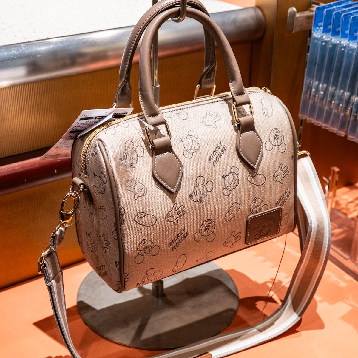 ミキミニ૮₍ ̥⎽ ̫ ⎽ ̥₎ა 2WAYで楽しめる！ 東京ディズニーリゾート ミッキーデザイントート