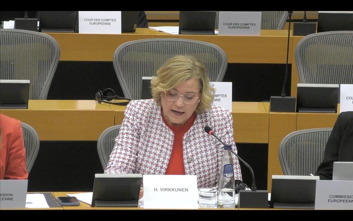 criticalvas's tweet image. ⚠️@HennaVirkkunen promises to submit a list of #spyware companies that received 🇪🇺EU funding following our @FTM_eu investigation.  

💡All applications, she said, are reviewed by a “multidisciplinary team of ethical experts.”  

🎥 WATCH: youtu.be/SjSndVxMNXU?si…

Q:…