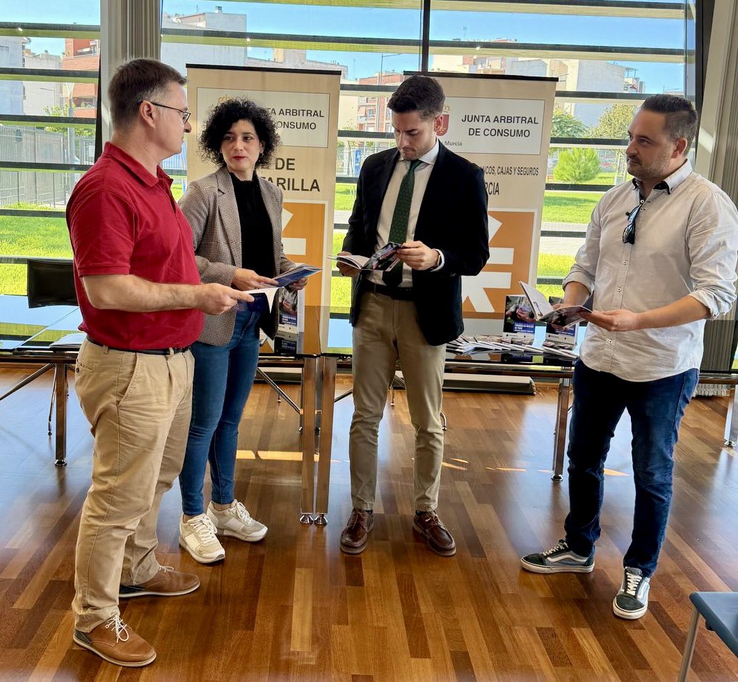 ↗️Consumo impulsa una guía para proteger a los consumidores frente a fraudes en medios de pago.

🔎El Gobierno regional refuerza la educación y la defensa de los usuarios en el entorno digital con este documento, publicado en colaboración con Adicae.

👉🏼 carm.es/web/pagina?IDC…