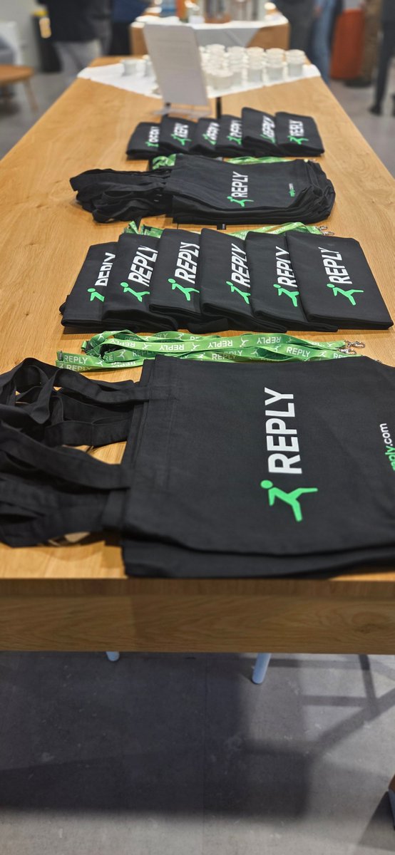 cluster_reply's tweet image. 🚀 Si è conclusa ieri la prima edizione dell’#hackathon Building agents together.

👏 Complimenti ai vincitori: @SCMGroup 
🙏 Grazie a tutti i partecipanti e a #Microsoft per il supporto.
📅 Prossima edizione: 21 novembre.

#ClusterReply #CopilotStudio #Agents