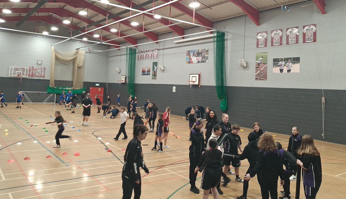 Really enjoyable Y7 Transition Teamwork Challenge today <a href="/DT_AoMSchool/">Ashton on Mersey</a> supporting young peoples transition to Ks3. A series of fun tasks &amp; challenges promoting communication &amp; collaboration. Well done to all involved <a href="/BTHCCPE/">BTH PE Dpt</a>  <a href="/BroadoakSch/">Broadoak</a> <a href="/FlixtonGS/">Flixton Girls School</a> <a href="/lostockhigh/">Lostock High School</a> <a href="/WellacreAcademy/">Wellacre</a>