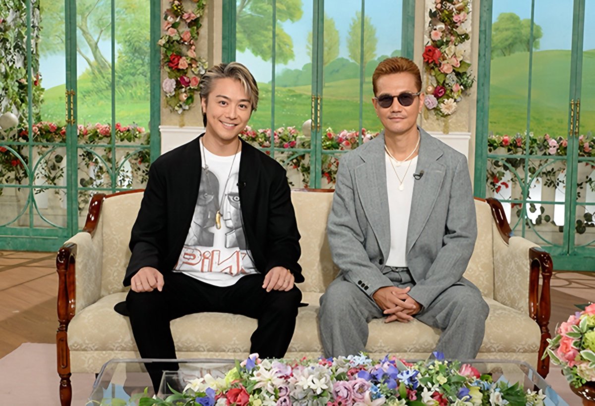 exilelive_acc's tweet photo. |◤ TV出演情報 ◢||
#EXILEATSUSHI &amp; #EXILETAKAHIRO 

11/7(金)13:00〜13:30 O.A.
テレビ朝日「 #徹子の部屋 」 にATSUSHI &amp;  TAKAHIROが出演致します。

🔗番組HP
https://t.co/ynBVJT9IGV https://t.co/9WixSYCOoL
