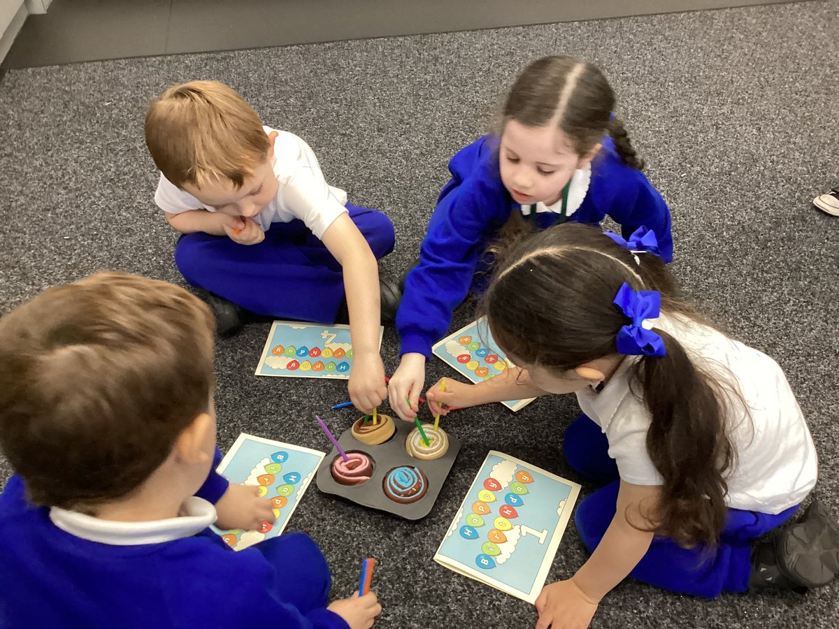 StCuthbertsPri's tweet image. Reception exploring making numbers to 5. They selected a birthday cake and had to add the correct amount of candles to the cake 🎂 #StCuthbertsEYFS #StCuthbertsMaths