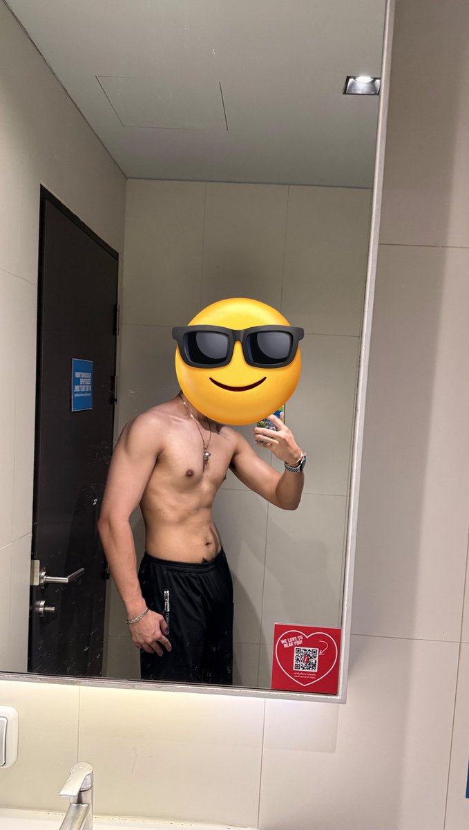 ScG_2012's tweet photo. Training again baby. https://t.co/jDNy5DHDeJ