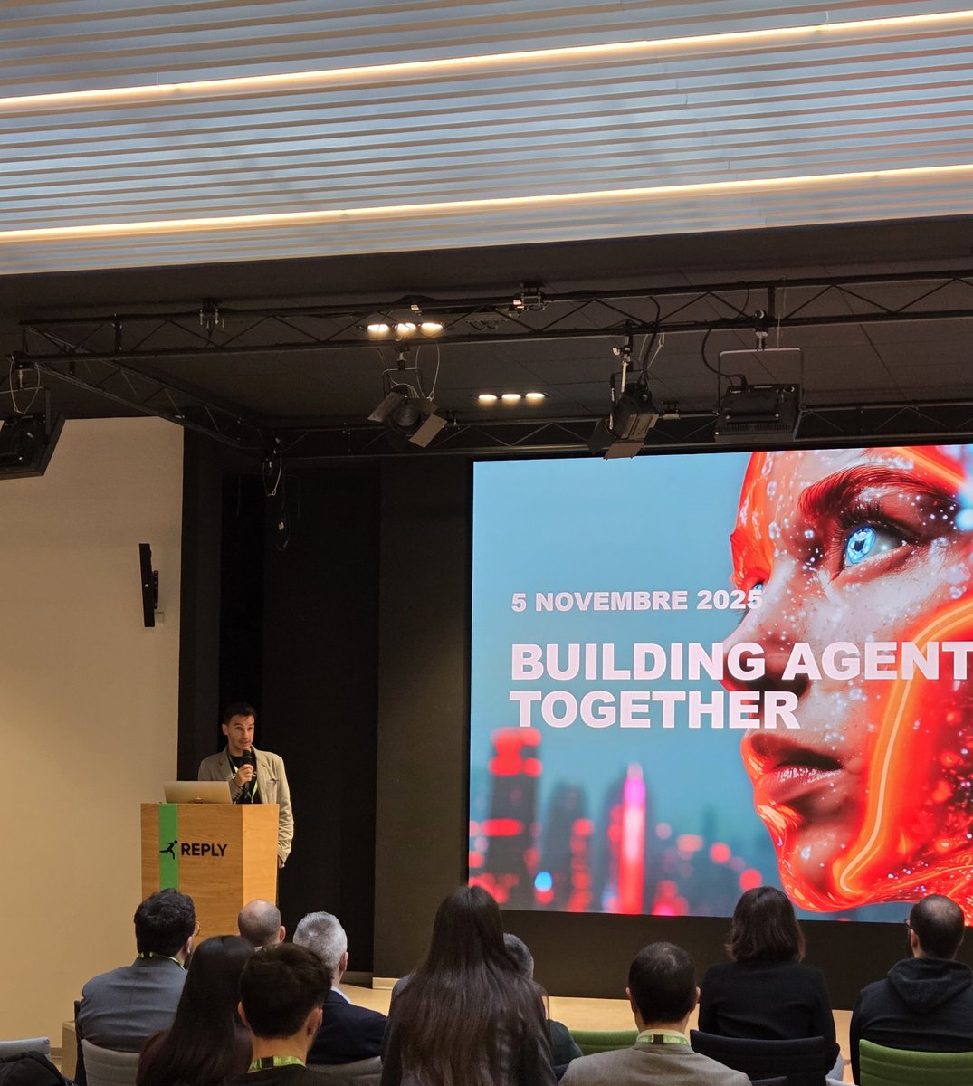 cluster_reply's tweet image. 🚀 Si è conclusa ieri la prima edizione dell’#hackathon Building agents together.

👏 Complimenti ai vincitori: @SCMGroup 
🙏 Grazie a tutti i partecipanti e a #Microsoft per il supporto.
📅 Prossima edizione: 21 novembre.

#ClusterReply #CopilotStudio #Agents