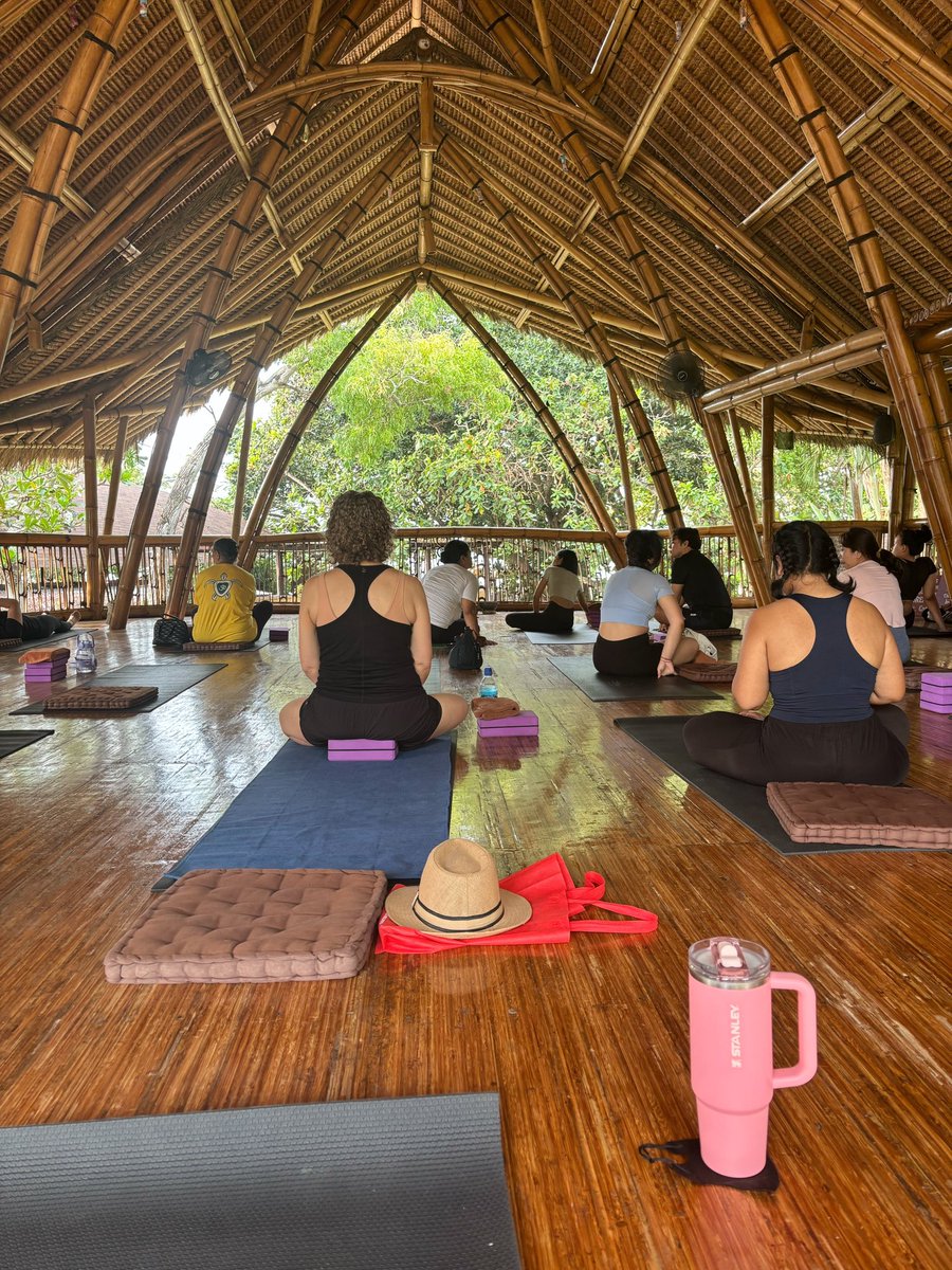 13ig_chee5e's tweet photo. 🧘🏻‍♀️ https://t.co/IZIjFb9mJ8
