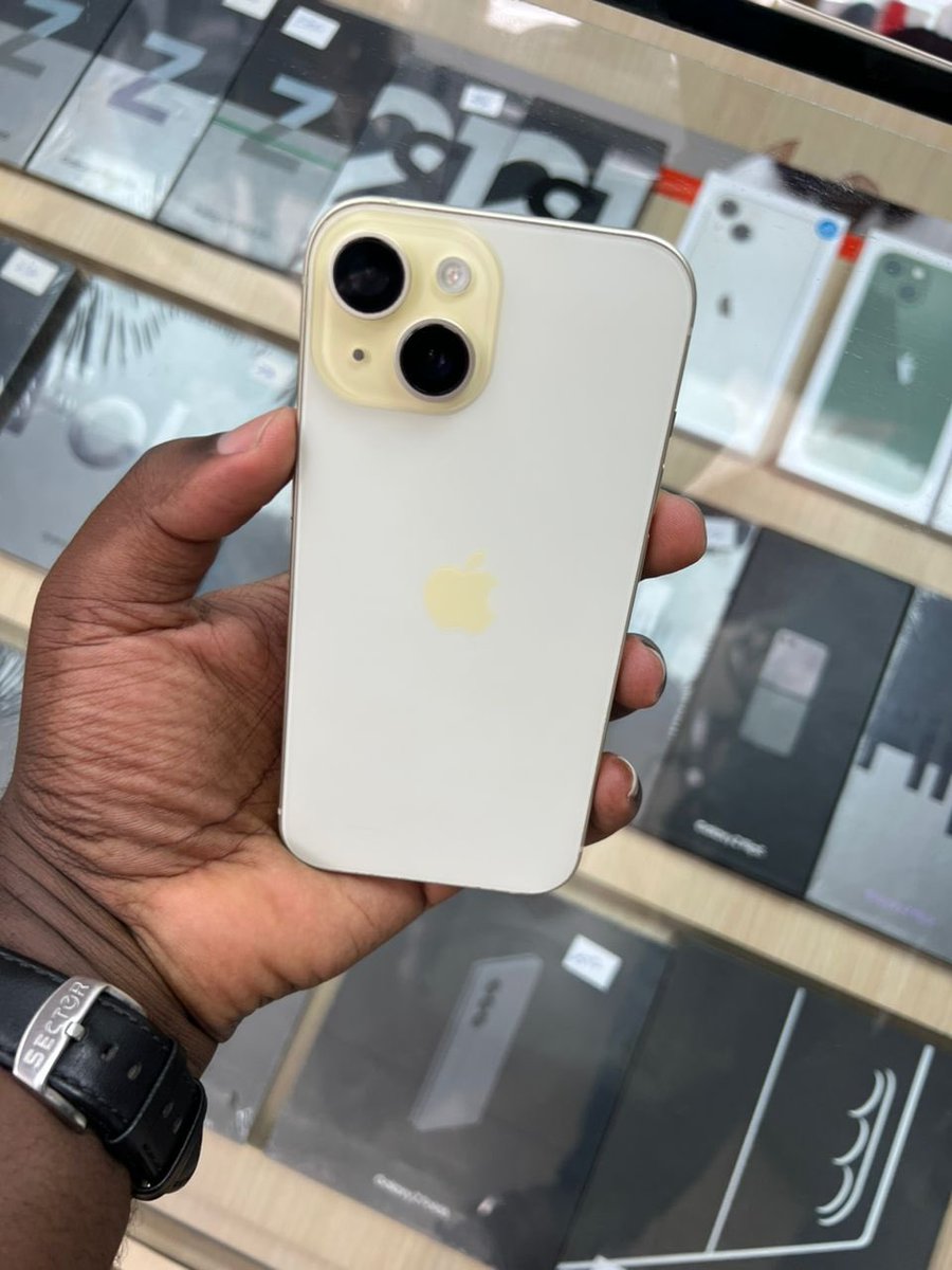 PassiTronics's tweet image. Un autre iphone 15 🔥 

Iphone 15 128G
Tout est propre et ok
Pays d’Origine : Canada 🇨🇦 

Prix : 280 000 Fcfa

💬 Appelez / WhatsApp : 691 24 97 04 
📍 Douala – Akwa (Près de MTN Commercial) 
✅ Facture &amp;amp; Garantie assurées 

NB : TROC ACCEPTÉ 🥳