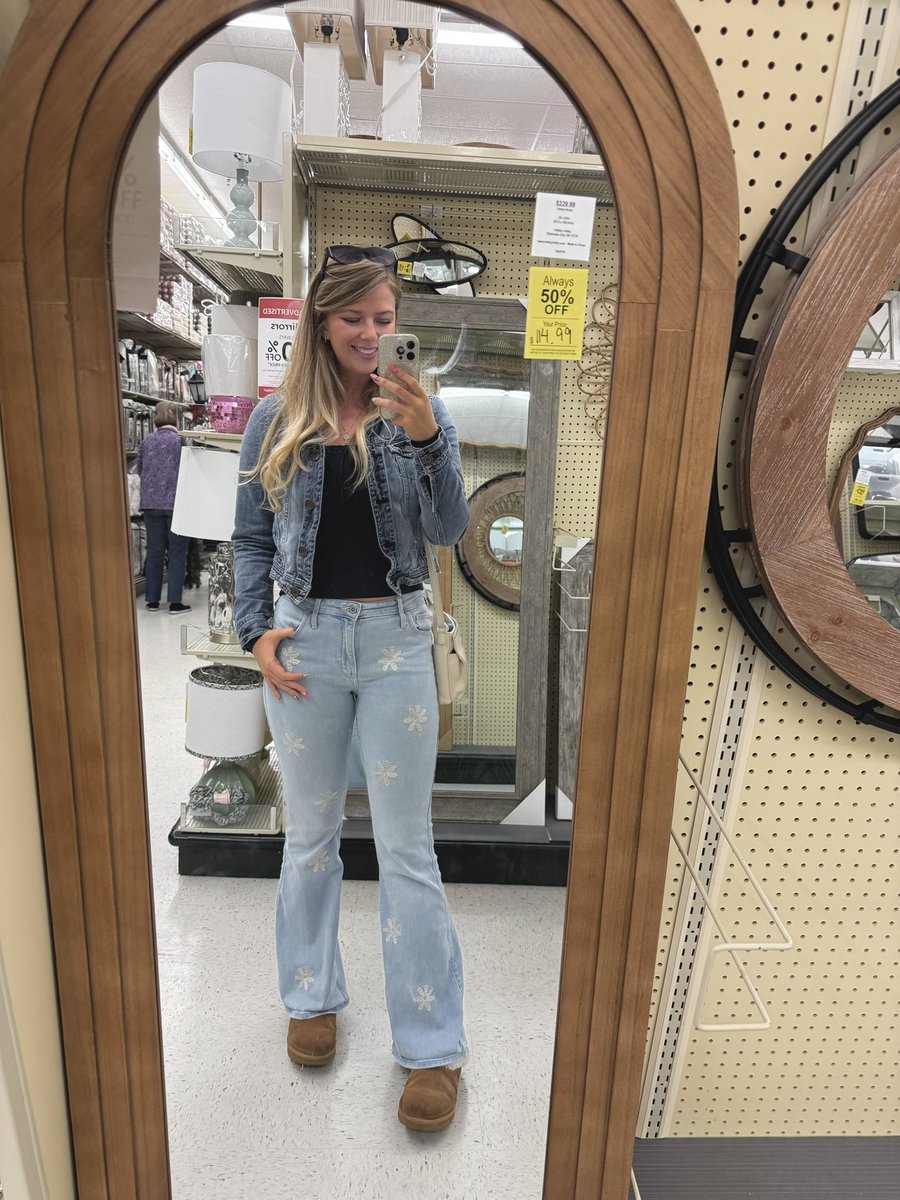 𝙲𝚘𝚞𝚛𝚝𝚗𝚎𝚢 𝙺𝚗𝚒𝚕𝚕 tweet media