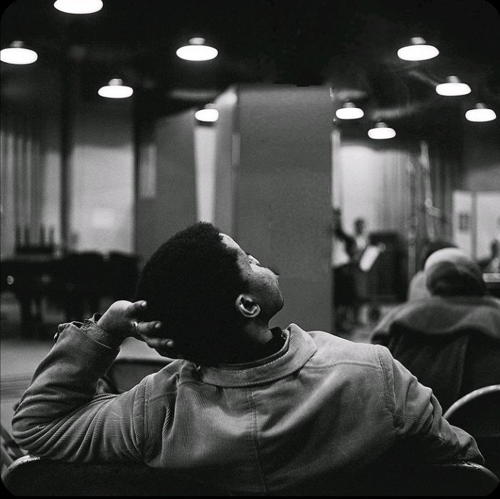 RapperLuGhz's tweet image. Don&apos;t fall for it. Scrutinize. Analyze. Then trust your gut. Midday reminder ✨
#ThinkSmart