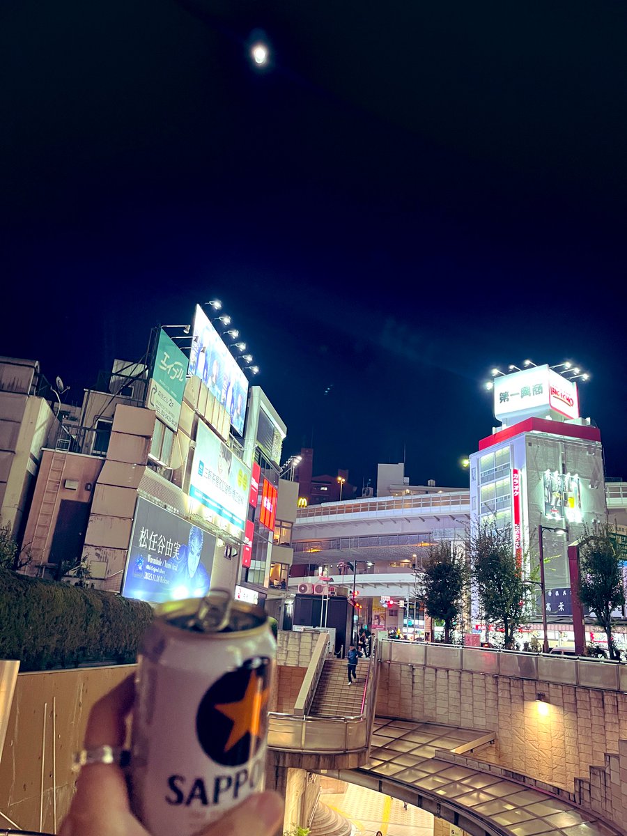 moon is up #TheRollingStones #MoonIsUp #nowplaying #三軒茶屋