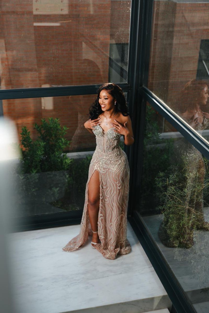 Ozyde_'s tweet photo. The return of this gorgeous dress, an Ozyde Custom perfection ✨ 
#MD #Prom #CustomMade #OZYDE
#MatricDance2025 https://t.co/9IEVpcaYrF