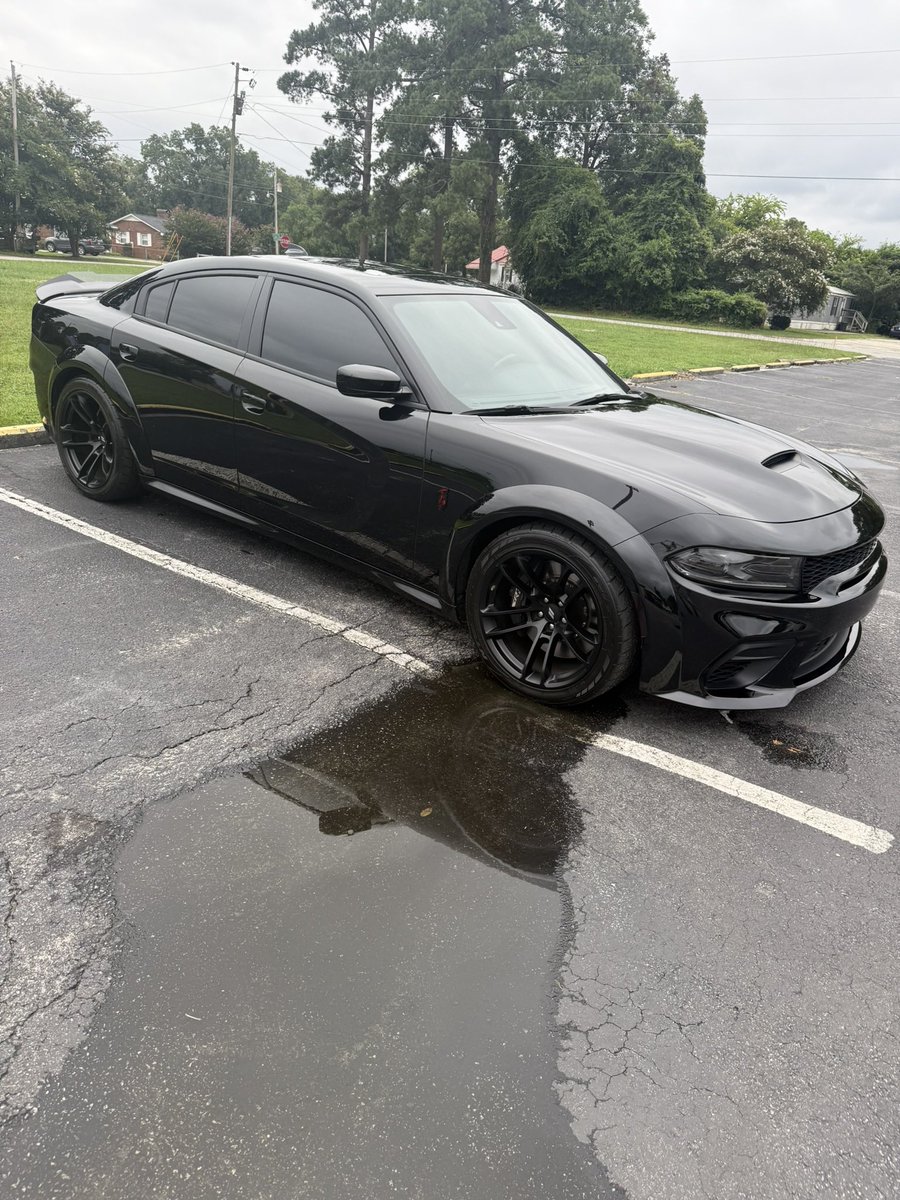 quick_sonic's tweet photo. New to me……Old to everyone else!!!🏁 #PowerBySRT https://t.co/GiVC8Dw4Yx