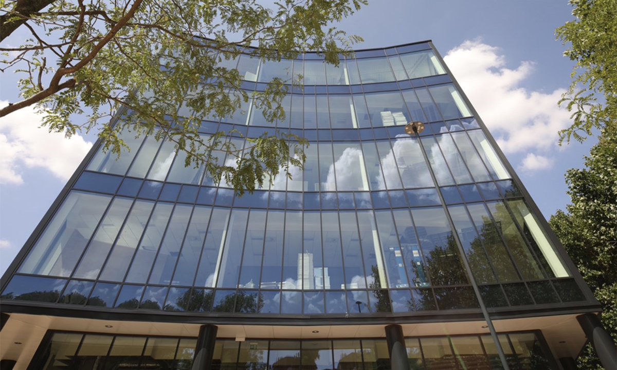 Glass News tweet media