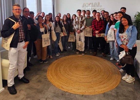 GeomaticaUPV's tweet image. El miércoles 5 de noviembre nuestro estudiantado del Máster Universitario en Ingeniería Geomática y Geoinformación visitó las instalaciones de la empresa Axial Structural Solutions @AxialStructural  en Paterna