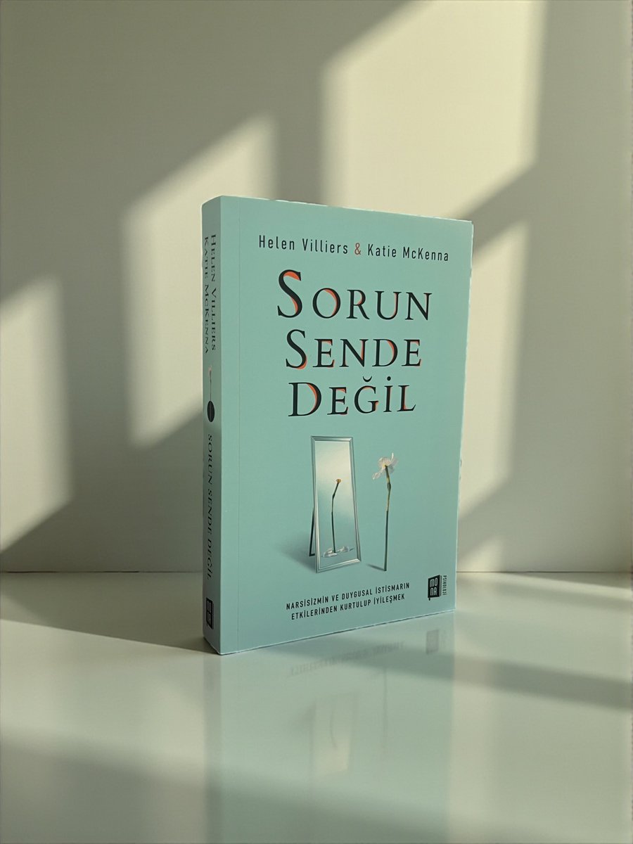 Kendini suçlamaktan vazgeç. Bazen sorun sende değildir — sadece yanlış insanlarla aynı hikâyedesindir. 🪴

Siz "Sorun Sende Değil"i okudunuz mu? 🪞

#MonaKitap #SorunSendeDeğil