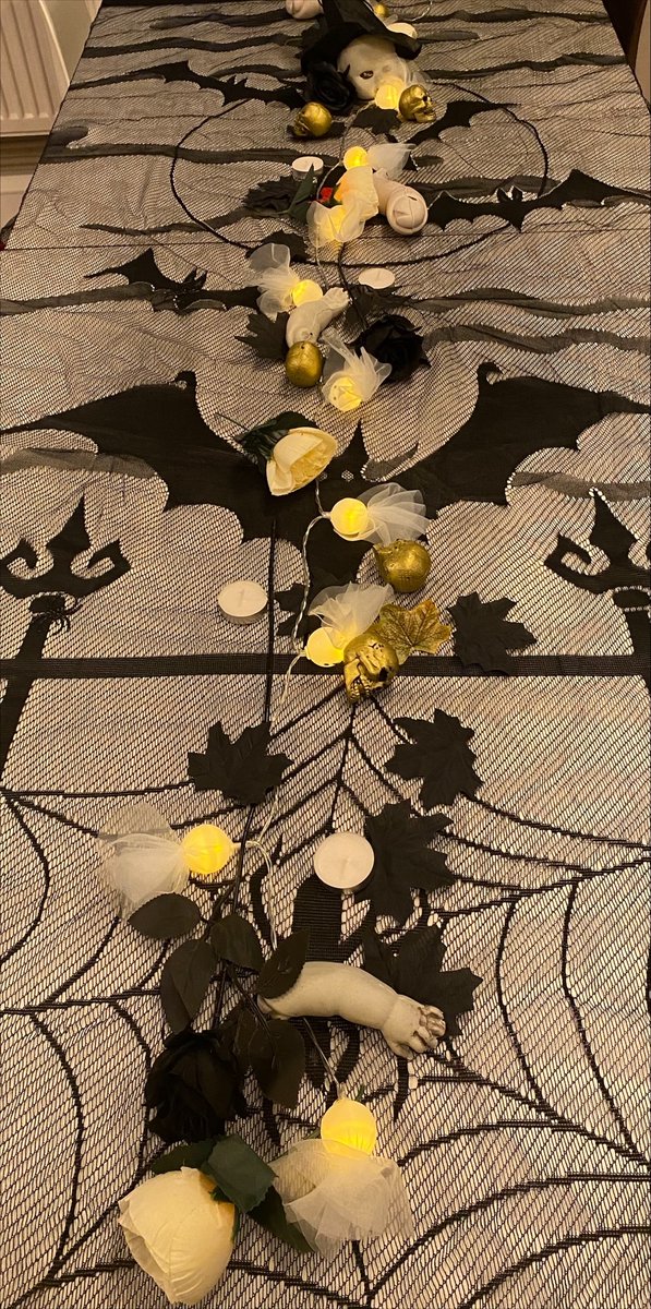 multiplayerdev's tweet image. Throwback to when our HQ got a little spooky 🎃👻🕷️

#WeAreMultiplayer #TBT #MPG #OfficeDecor #Halloween