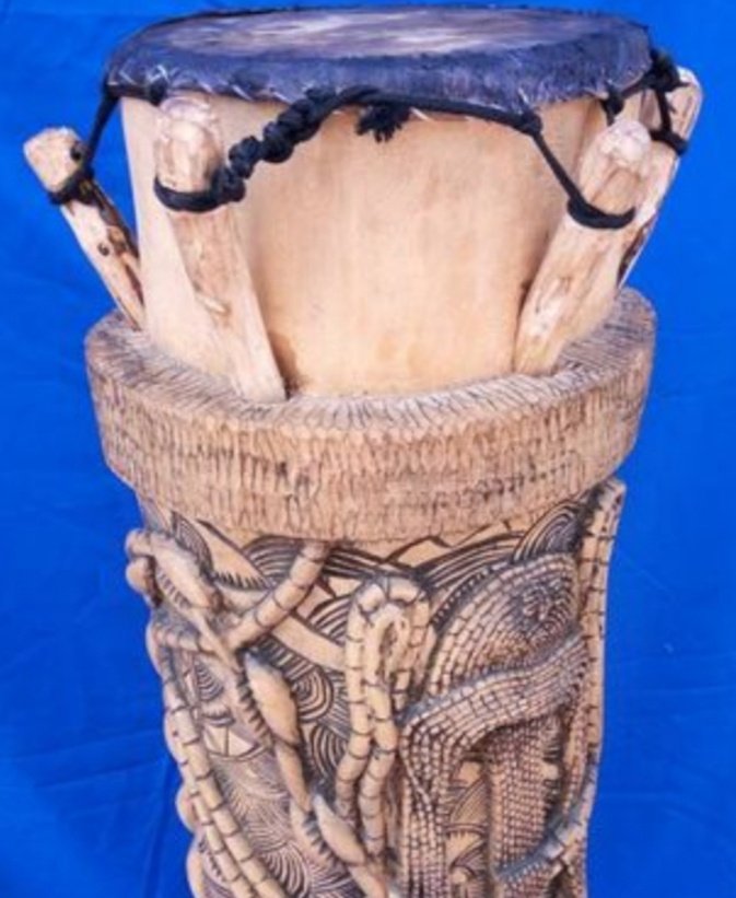 auctionnownow's tweet photo. "GBEDU"(2016) by Ayandepo Ayanladun
A tribute in wood to the Yoruba ceremonial drum that once echoed through palaces and festivals. Each carved detail honors rhythm,ritual, and heritage.

Explore the work → https://t.co/hw5t1Ui1Lb

#AfricanArt #AbstractSculpture #YorubaTradition https://t.co/bAUut0GVjC