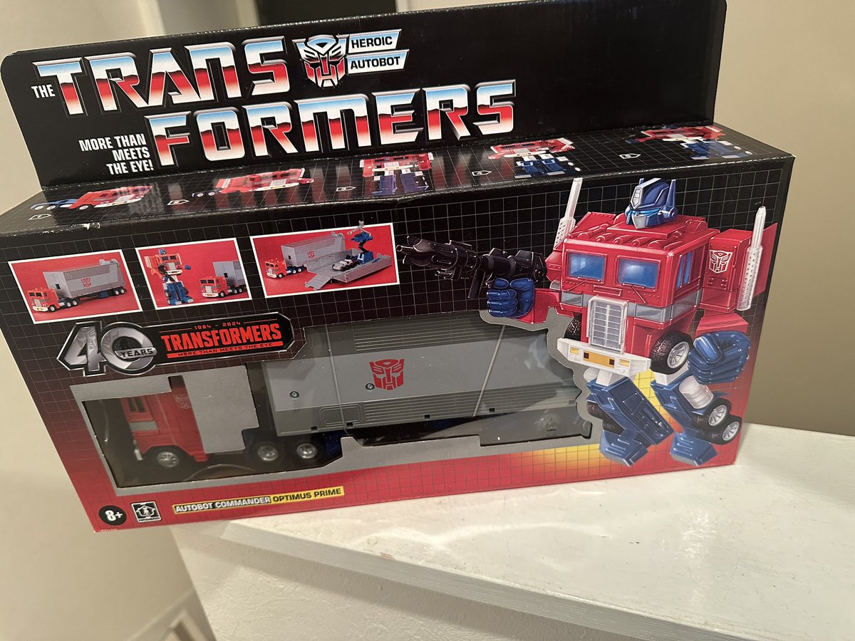 masterforce78's tweet image. 台湾の友達が、近くの玩具屋が閉まるから、これいるか？って買って送ってくれた！！

Wonderful!!

#トランスフォーマー
#transformer
#TF