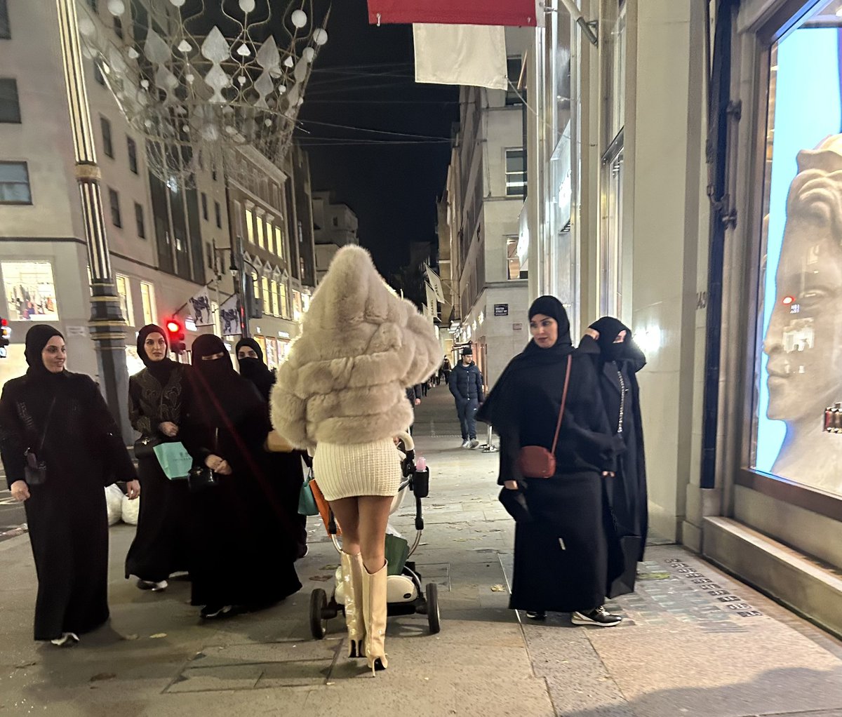 the henrys tweet media