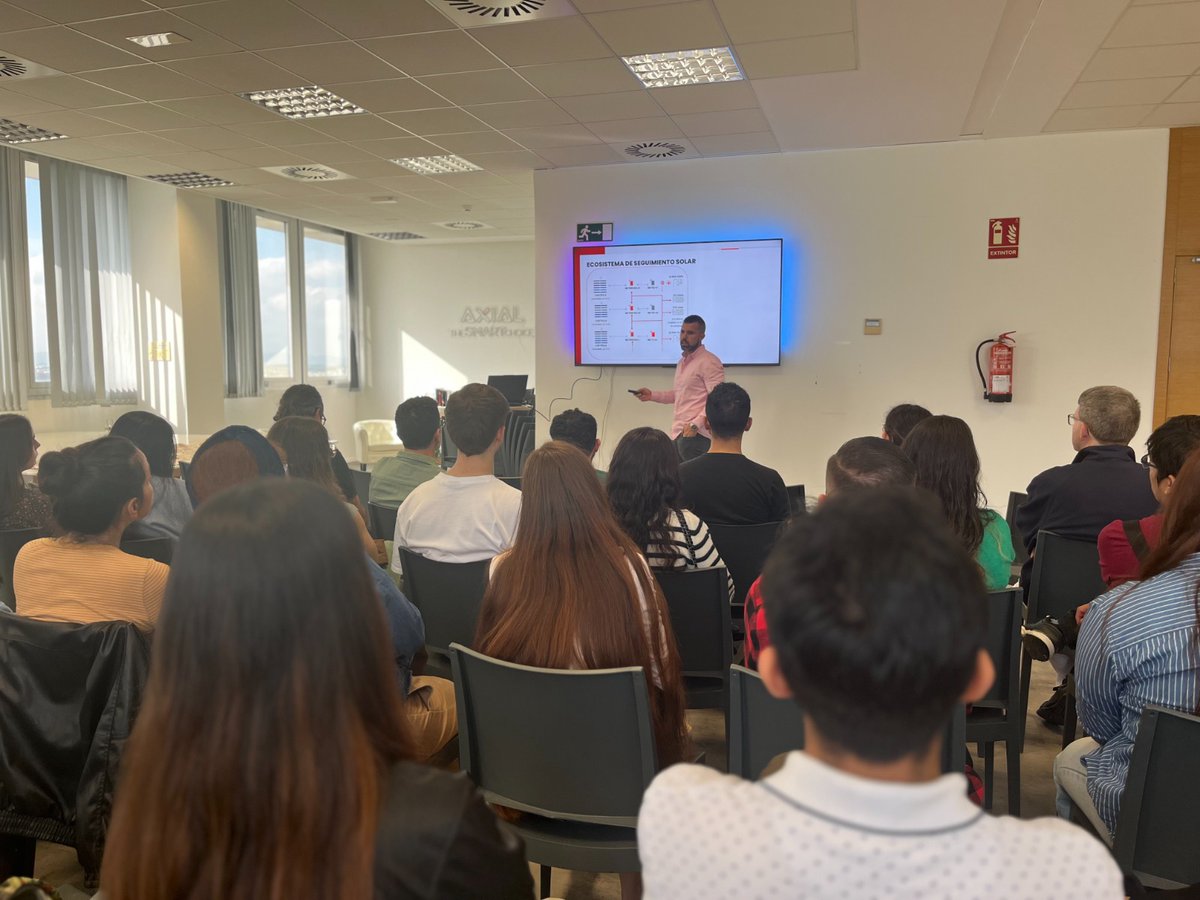 GeomaticaUPV's tweet image. El miércoles 5 de noviembre nuestro estudiantado del Máster Universitario en Ingeniería Geomática y Geoinformación visitó las instalaciones de la empresa Axial Structural Solutions @AxialStructural  en Paterna