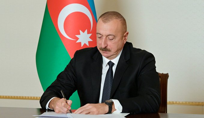 wwwisiaz's tweet image. Azərbaycan elminin inkişafında xidmətləri olan şəxslərin təltif edilməsi haqqında Azərbaycan Respublikası Prezidentinin Sərəncamı
isi.az/az/news/8375
#PrezidentAz #scienceaz #ministryofscienceandeducation #eatda #eduaz