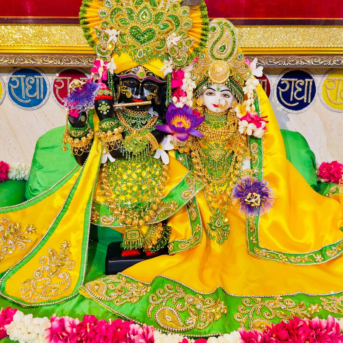 अपनी ठकुरानी श्री राधिका रानी 🙏❤️

जय श्री राधे 🚩