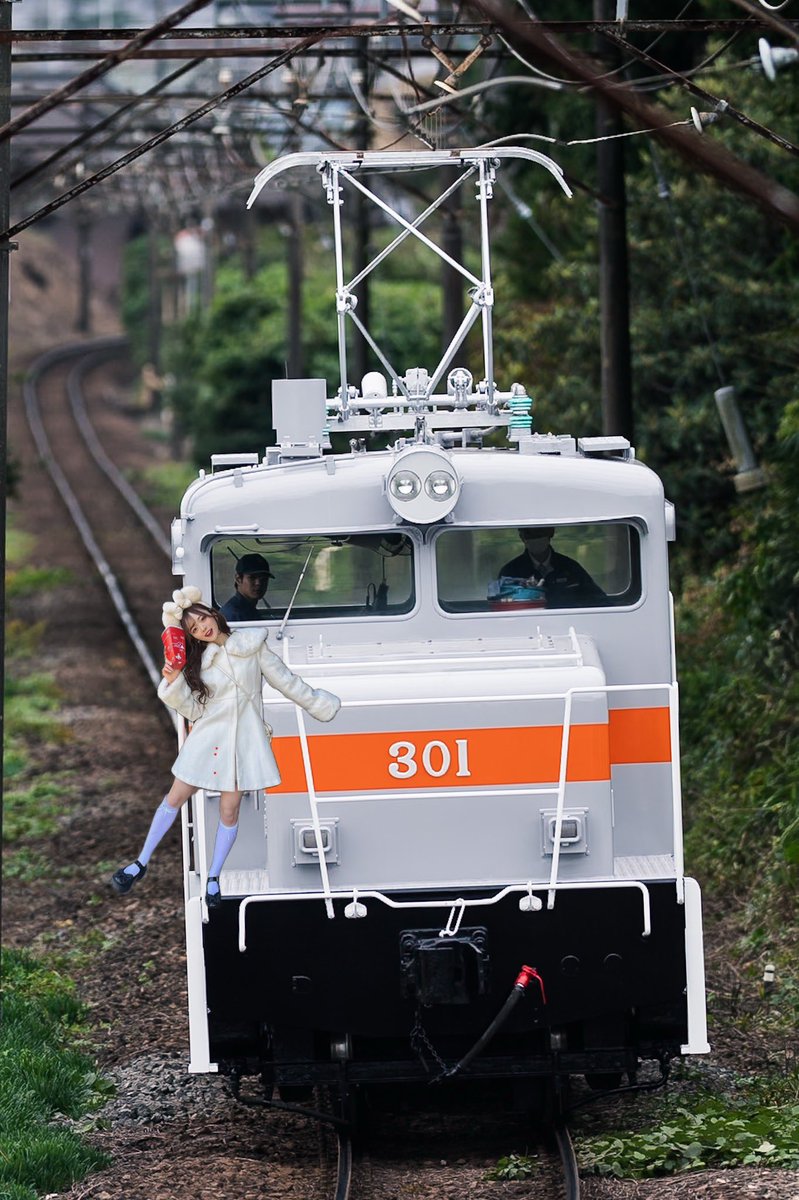 image_Daydream_'s tweet photo. 再塗装されてピカピカになったED301

次見る頃にはもう汚れているんでしょうね。 https://t.co/eU6w1Fjsgz