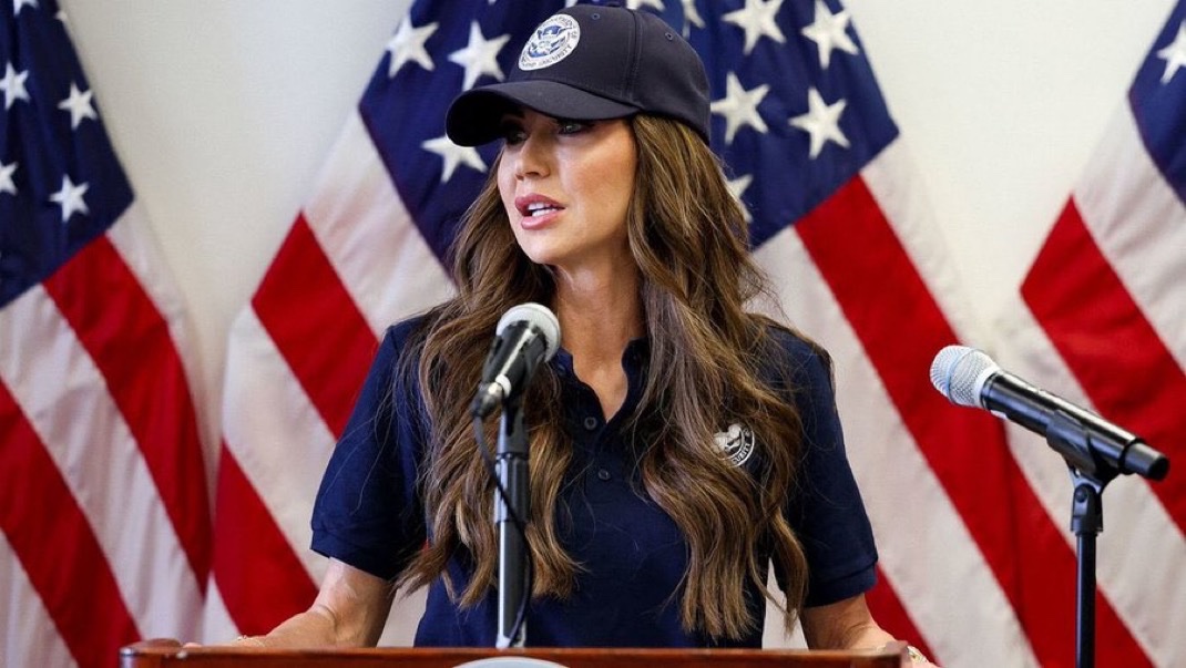 GrandDaughterX's tweet image. What&apos;s the most dangerous enemy of the USA🇺🇸?
1. Russia
2. Islam
3. Dems/Wokes/Lefties
4. China
5. Islamic Regime of Iran
6. Big Drug Cartels