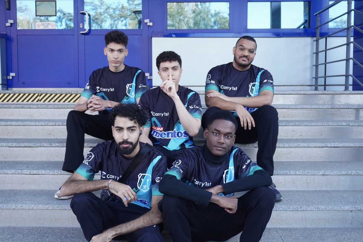 Carry1st tweet media