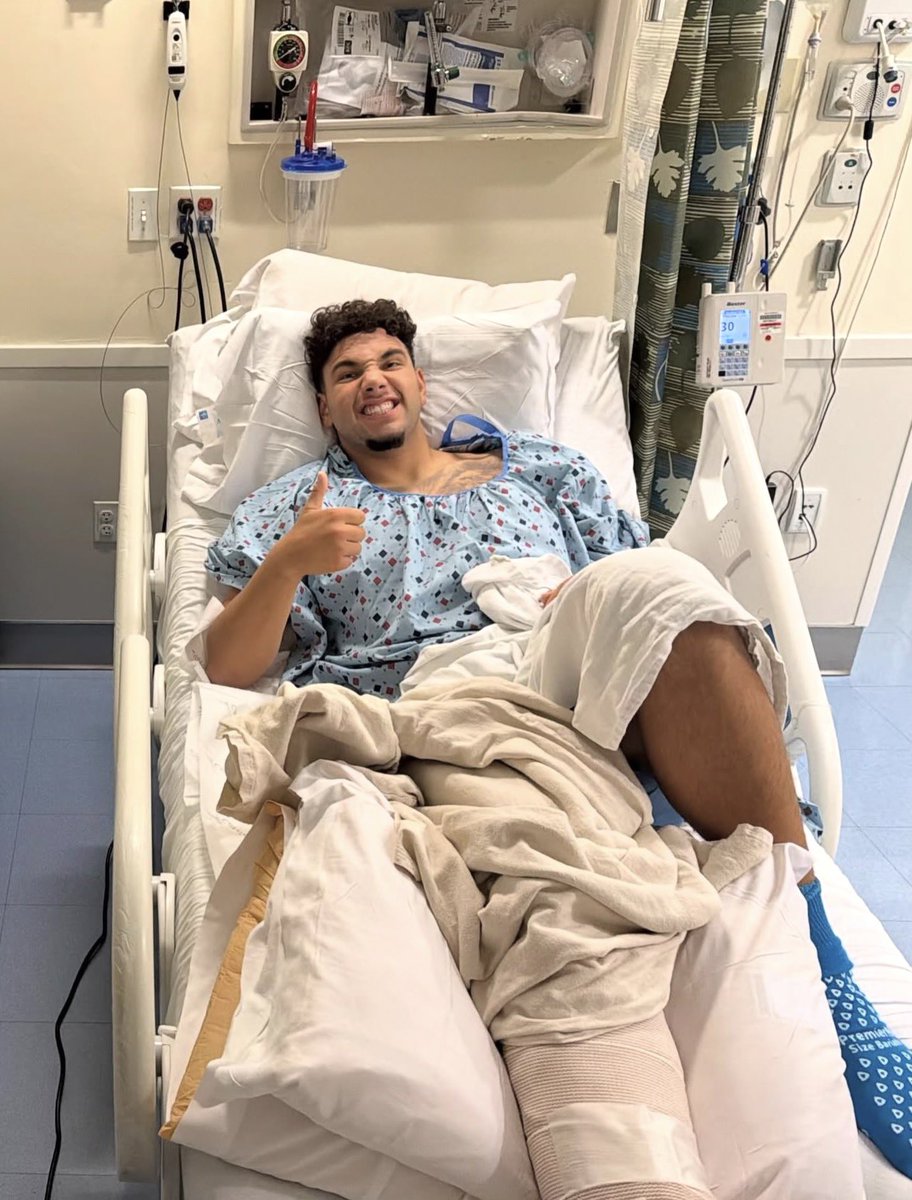 pavelkasuncle's tweet image. Surgery = Success #HIPAA #GBR