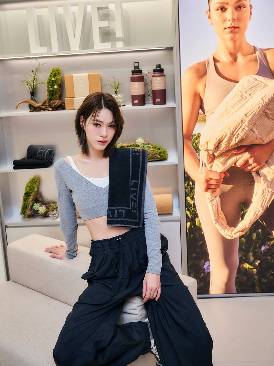 thasornofficial's tweet photo. Celebrating the opening of LIVE! @liveactivewear movement with meaning, blending design, performance, and sustainability. 📍Dusit Central Park, 2nd floor Line: @liveactivewear.th
IG Update: emiamily
#LiveActivewearTH #teamliveth #LiveActivewear #TANACHIRA
꒰ #emiamily @emiamily ꒱