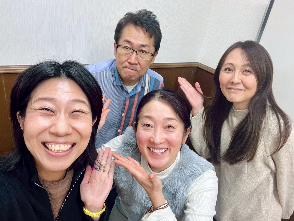 nekobe0422's tweet photo. 本日より、関根信一さんが、企画に加わって頂ける事になりました‼️✨🥹✨
有難うございます‼️✨(T ^ T)✨
グッッッと、可能性が見えて来ました✨(T ^ T)✨
実現出来る様に頑張ります💪

#企画中
#西田夏奈子 #千賀由紀子 #本多真弓
#関根信一 さん #感謝 https://t.co/xcuV779E7E
