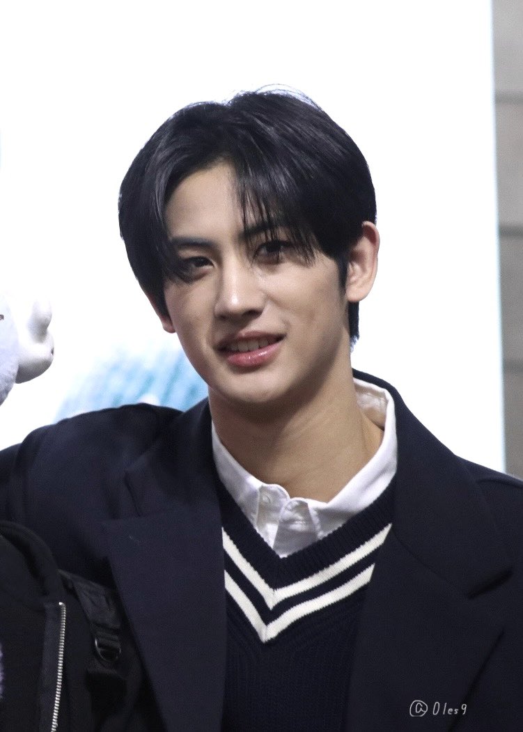 형석오빠 생일 축하해요ᐢᴖ ·̫ ᴖᐢ🩵

#YOUNITE #유나이트 
#형석 #HYUNGSEOK 
#끼끼왕자_송형석_생축
