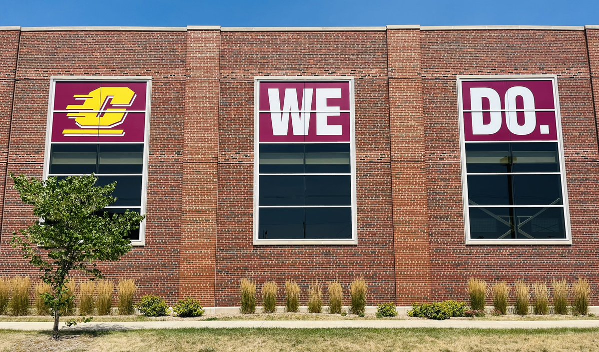 cmurpl's tweet image. Awesome to have alums from all 3 of our majors return “home” to talk to our RPL 118 students about their career paths! A huge Finch thank you to Amber Frawley, Bethany Childs, Alexis Hansen, Mike Haas, Carlie Provow &amp;amp; Ashley Seelye! @cmuehs @cmualumni @cmuniversity 🔥👆