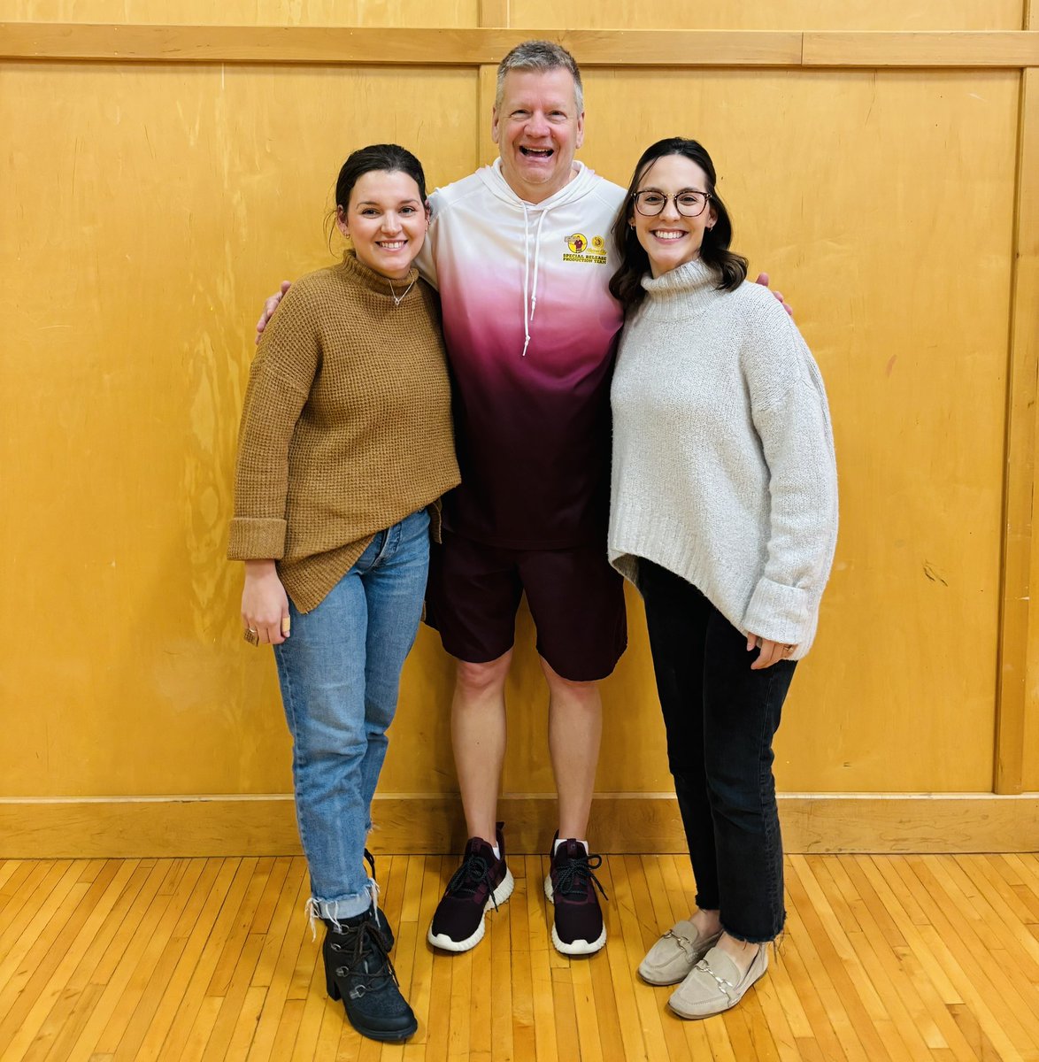 cmurpl's tweet image. Awesome to have alums from all 3 of our majors return “home” to talk to our RPL 118 students about their career paths! A huge Finch thank you to Amber Frawley, Bethany Childs, Alexis Hansen, Mike Haas, Carlie Provow &amp;amp; Ashley Seelye! @cmuehs @cmualumni @cmuniversity 🔥👆