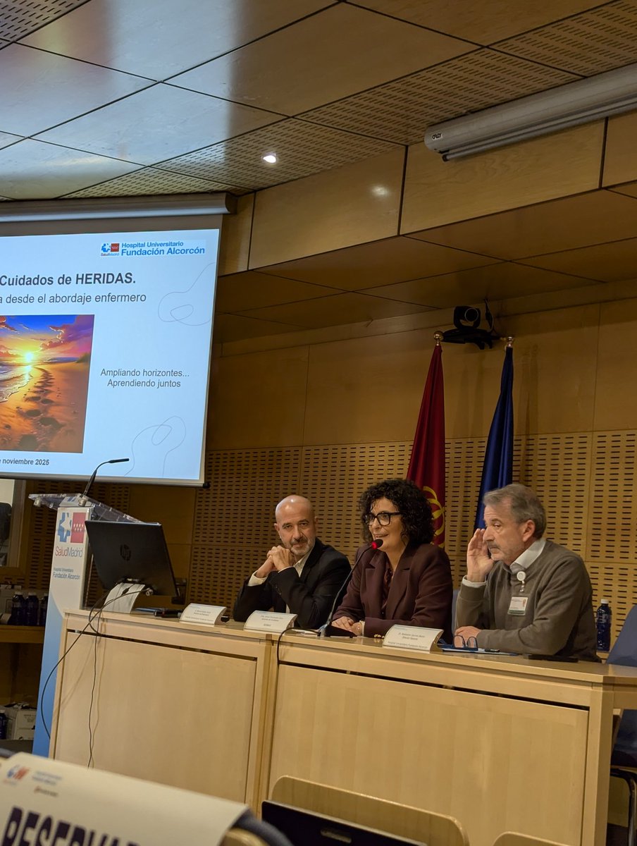 PilarDelSan's tweet photo. Y como no podía ser de otra manera, clausura y cierre por nuestra Gerente de Cuidados, Elena Fernández Cano, poniendo en valor y dando visibilidad a la enfermera.... https://t.co/jXJ3k7Cetf