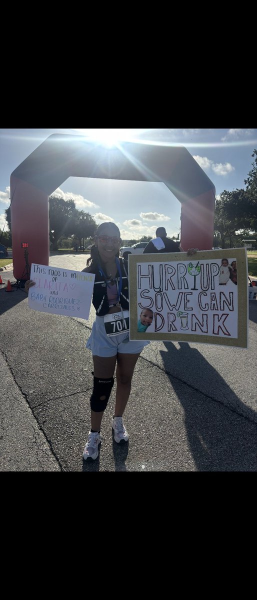 aallison00's tweet photo. Shes a runner shes a track star https://t.co/zxJFEgDmUu