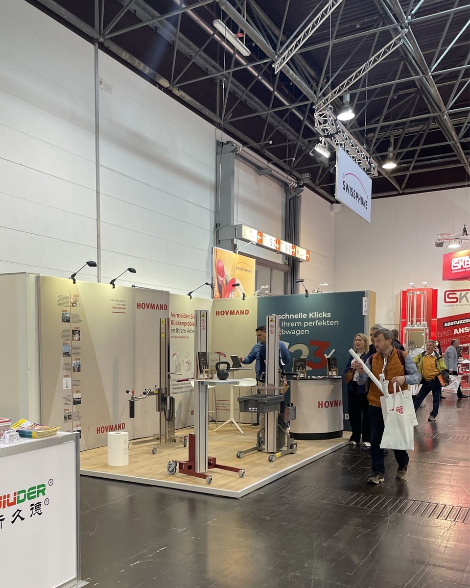 HeskinsNonSlip's tweet image. Day 3 at the A+A Expo!

Our team has enjoyed meeting new people and seeing some fantastic safety solutions on display. Here are a few of the great stands we’ve come across! 

#aplusa2025 #aplusa #Networking #Heskins #HealthandSafety #Innovation