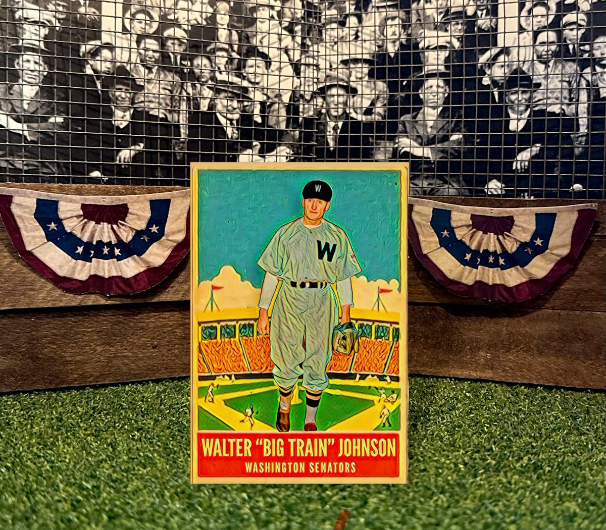 🎂 Giveaway 
Lk Rp or Reply w/ your favorite Hall of Fame pitcher.