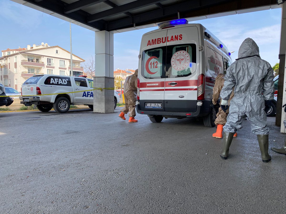 Kırşehir Eğitim ve Araştırma Hastanesinde, AFAD İl Müdürlüğü ile ortaklaşa kimyasal, biyolojik, radyolojik ve nükleer (KBRN), tatbikatı yapıldı.